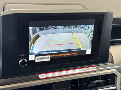 Used 2025 Toyota Tacoma TRD Sport image 18