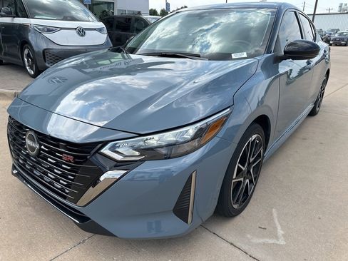 Used 2024 Nissan Sentra SR image 9