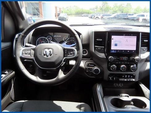 Used 2025 RAM 1500 Big Horn AWD/4WD image 11