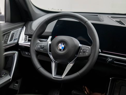 New 2025 BMW X1 xDrive28i w/ Technology Package image 11