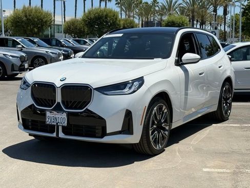 Used 2025 BMW X3 xDrive30i w/ Premium Package AWD/4WD image 2