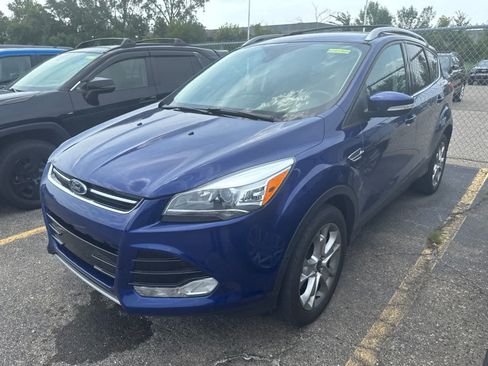 Used 2016 Ford Escape Titanium w/ Equipment Group 301A AWD/4WD image 20