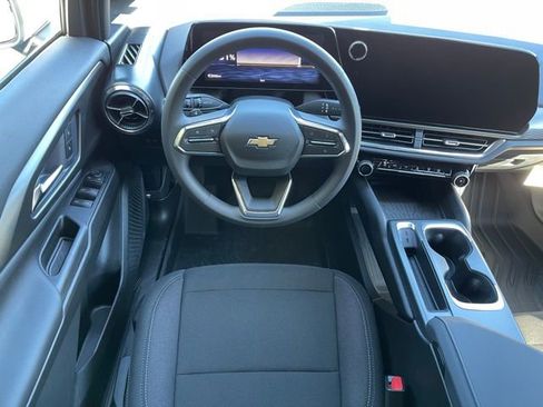 New 2026 Chevrolet Equinox EV LT image 6