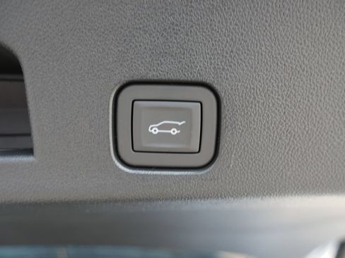 New 2027 Chevrolet Traverse LT w/ Driver Confidence Package AWD/4WD image 8