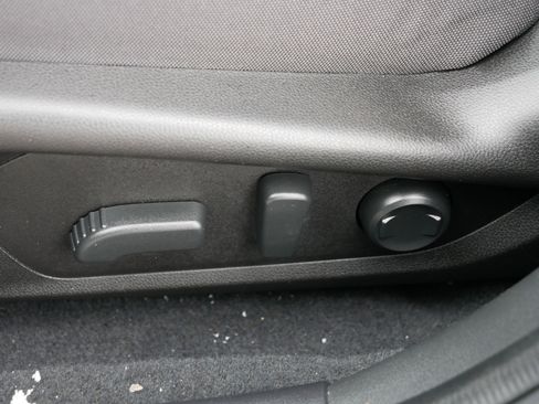 Used 2024 Subaru Crosstrek 2.0i Premium image 20