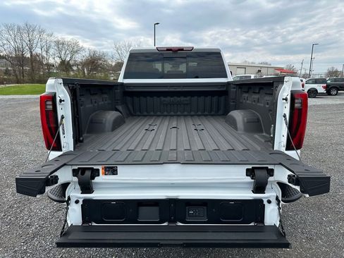 Used 2025 GMC Sierra 3500 Denali Ultimate w/ LPO, GMC Protection Package image 19