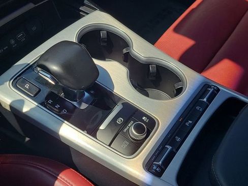 Used 2018 Kia Stinger GT2 AWD/4WD image 28