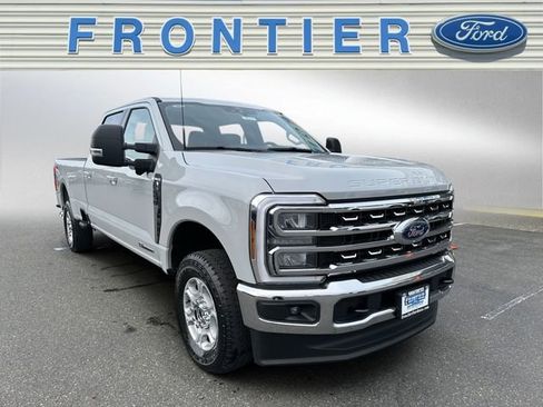 New 2026 Ford F250 XLT w/ XLT Premium Package image 8