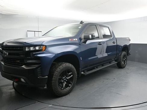 Used 2021 Chevrolet Silverado 1500 LT Trail Boss w/ Convenience Package II AWD/4WD image 4