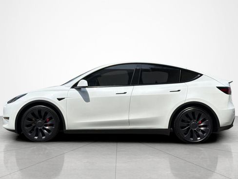 Used 2021 Tesla Model Y Performance AWD/4WD image 2