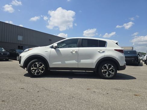 Used 2020 Kia Sportage LX AWD/4WD image 10