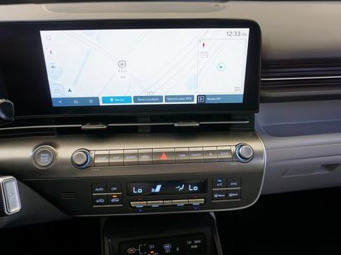 Used 2024 Hyundai Kona SEL w/ Convenience Package FWD image 4