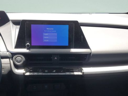 Used 2025 Toyota Prius LE FWD image 15
