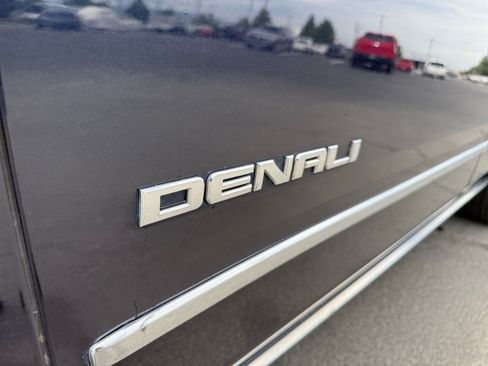 Used 2019 GMC Yukon XL Denali w/ Open Road Package AWD/4WD image 24