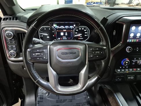 Used 2023 GMC Sierra 3500 Denali w/ Denali Ultimate Package AWD/4WD image 12