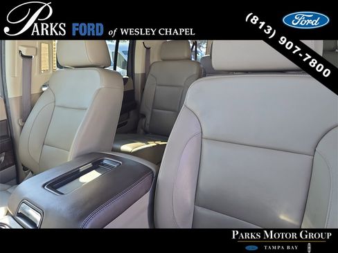 Used 2020 Chevrolet Suburban LT image 22