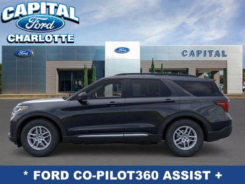 New 2025 Ford Explorer Active image 3
