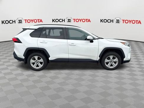 Used 2020 Toyota RAV4 XLE w/ Convenience Package AWD/4WD image 8