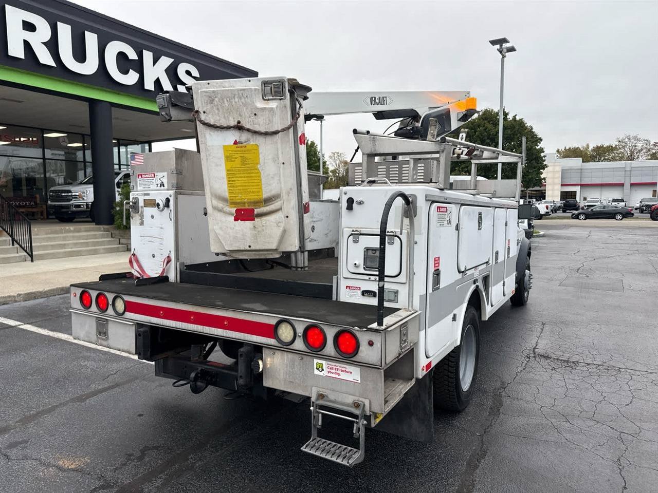 Used 2012 RAM 4500 2WD Regular Cab DRW w/ Cold Weather Group image 8