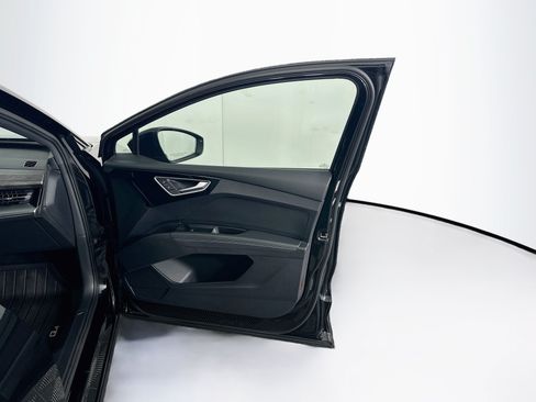 Used 2023 Audi Q4 e-tron Premium Plus RWD image 33