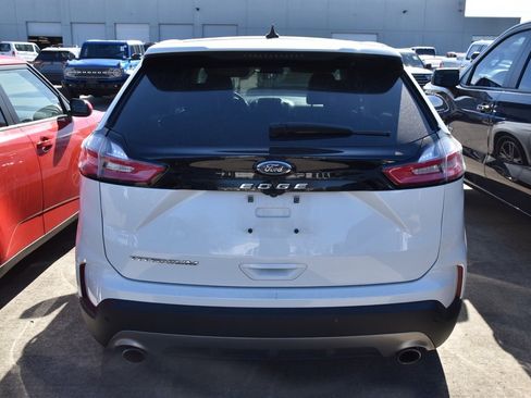 Used 2021 Ford Edge Titanium w/ Equipment Group 301A image 6