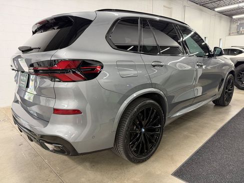 Used 2024 BMW X5 xDrive40i w/ M Sport Package AWD/4WD image 4