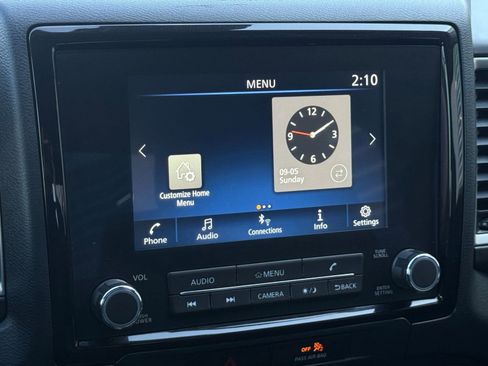 Used 2022 Nissan Frontier SV image 27