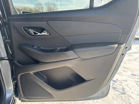 Used 2020 Chevrolet Traverse LT w/ Driver Confidence II Package image 21