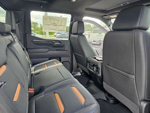 New 2026 GMC Sierra 1500 AT4 w/ AT4 Premium Package AWD/4WD image 23