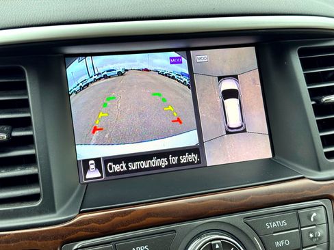 Used 2019 Nissan Pathfinder Platinum image 33