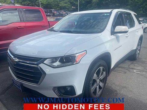 Used 2018 Chevrolet Traverse LT AWD/4WD image 1