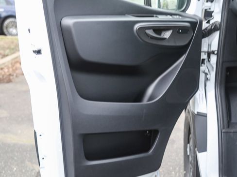 New 2024 Mercedes-Benz Sprinter 144 Cargo image 18