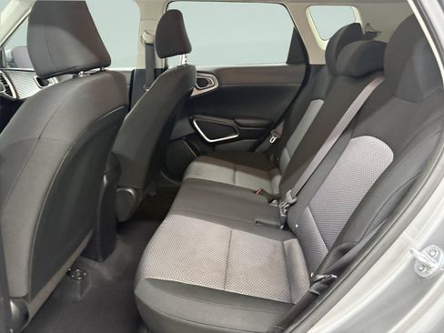 Used 2023 Kia Soul LX w/ Option Group 015 FWD image 12