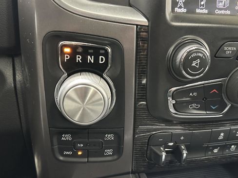 Used 2017 RAM 1500 Limited AWD/4WD image 15
