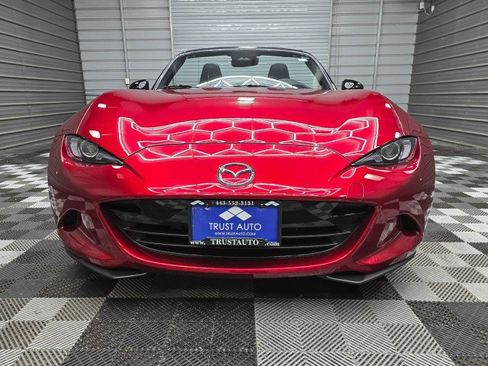 Used 2024 MAZDA MX-5 Miata Sport RWD image 2
