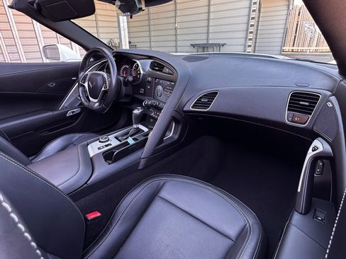 Used 2019 Chevrolet Corvette Stingray Coupe w/ 1LT image 24