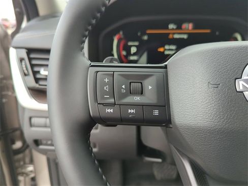 New 2026 Nissan Rogue Platinum image 37