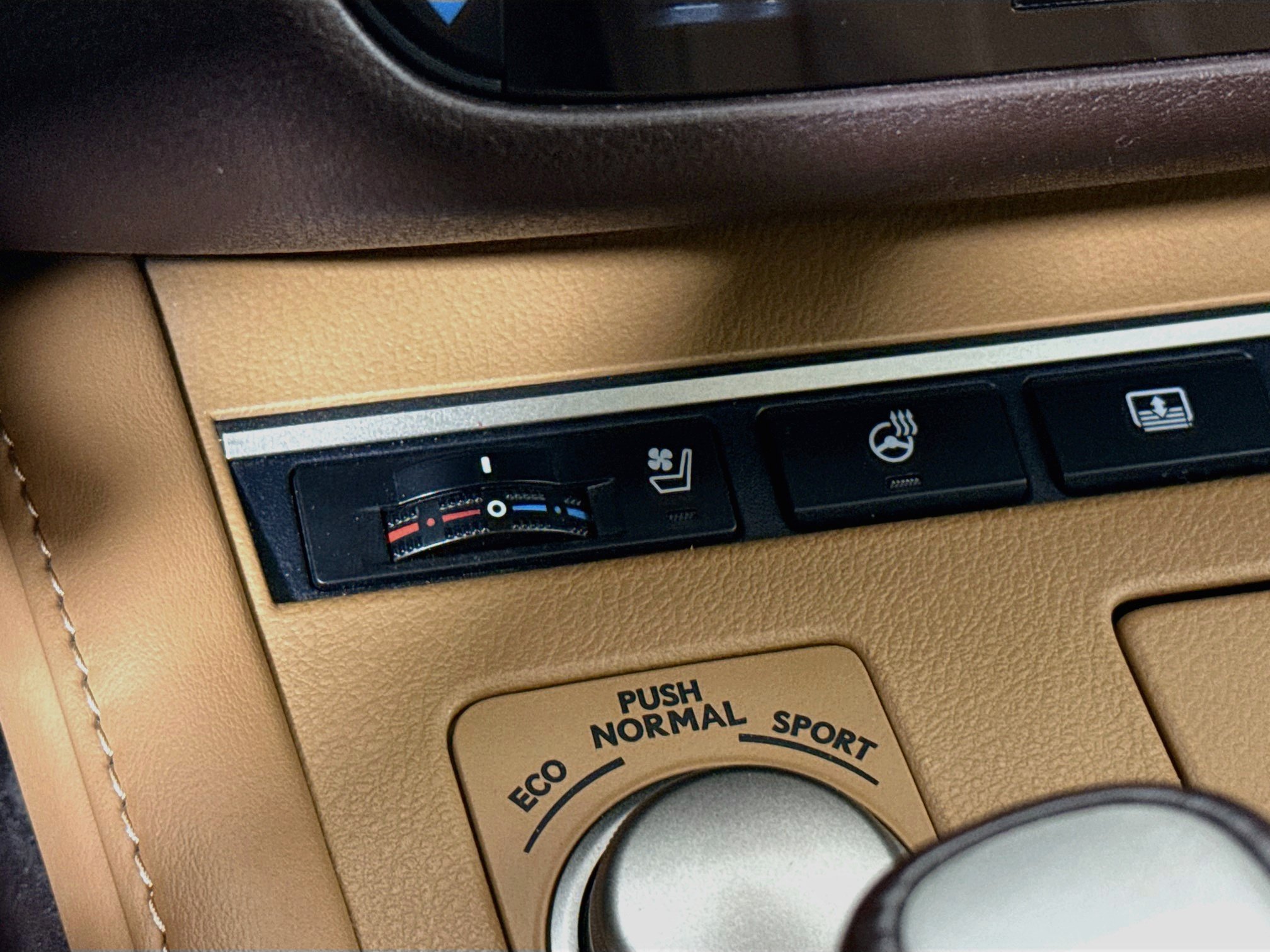 Used 2018 Lexus ES 350 w/ Luxury Package w/Wood Trim FWD image 22