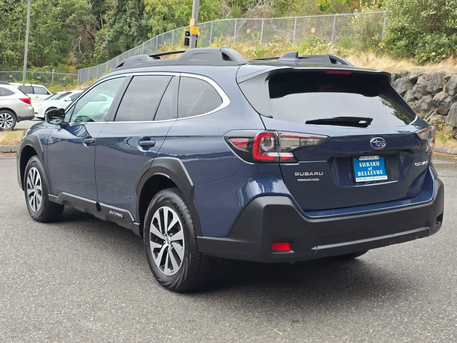Certified 2025 Subaru Outback Premium AWD/4WD image 4