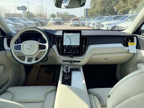 New 2026 Volvo XC60 B5 Ultra w/ Protection Package Premier image 17