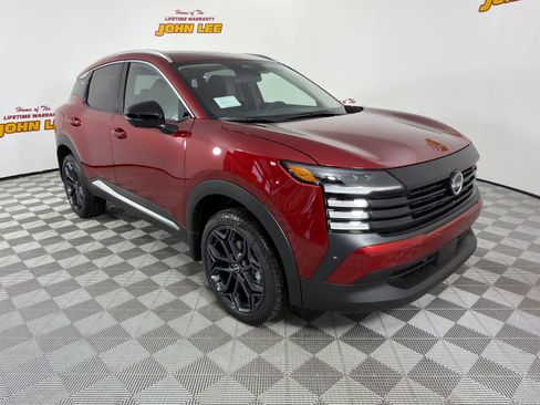 New 2026 Nissan Kicks SR FWD image 8