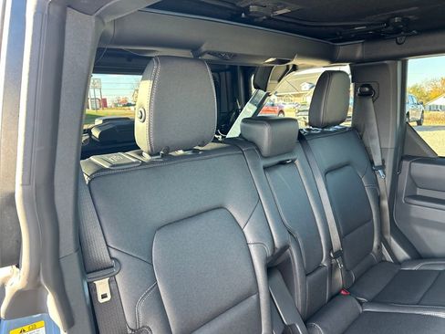 New 2025 Ford Bronco Big Bend w/ Black Diamond Package image 19