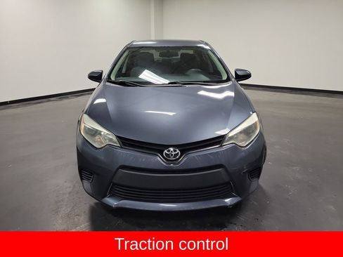 Used 2014 Toyota Corolla LE image 2