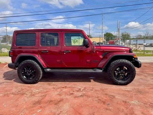 Used 2021 Jeep Wrangler Unlimited Sahara image 4