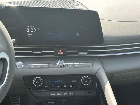 New 2025 Hyundai Elantra SEL image 27