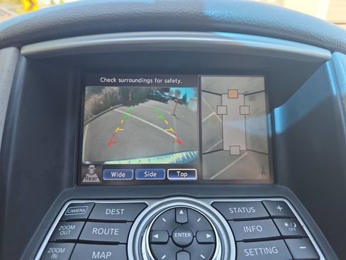 Used 2010 INFINITI EX35 Journey RWD image 24