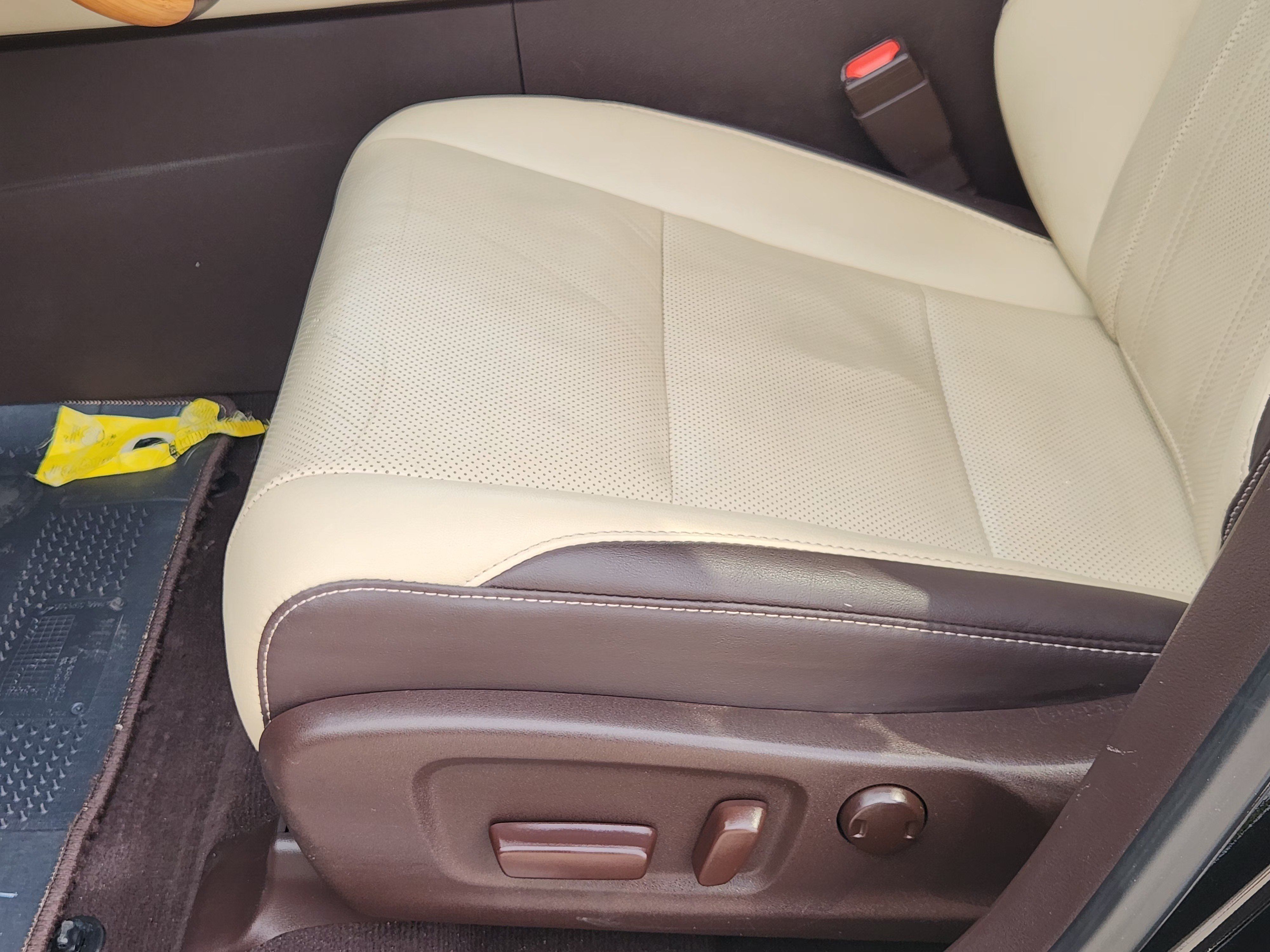 Used 2018 Lexus RX 350 FWD w/ Premium Package image 24
