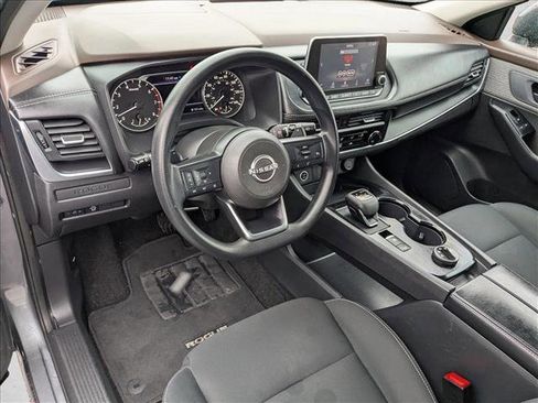 Used 2023 Nissan Rogue S image 10