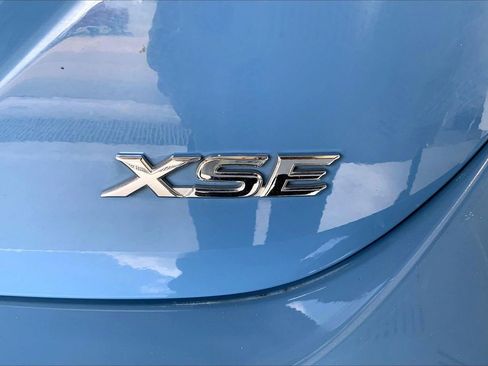 Used 2024 Toyota Camry XSE FWD image 7