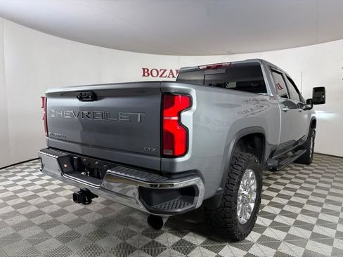 Used 2025 Chevrolet Silverado 2500 LTZ w/ LTZ Plus Package AWD/4WD image 8